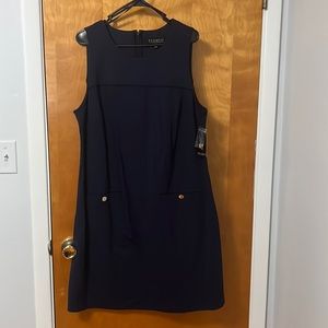 A line sleeveless dress